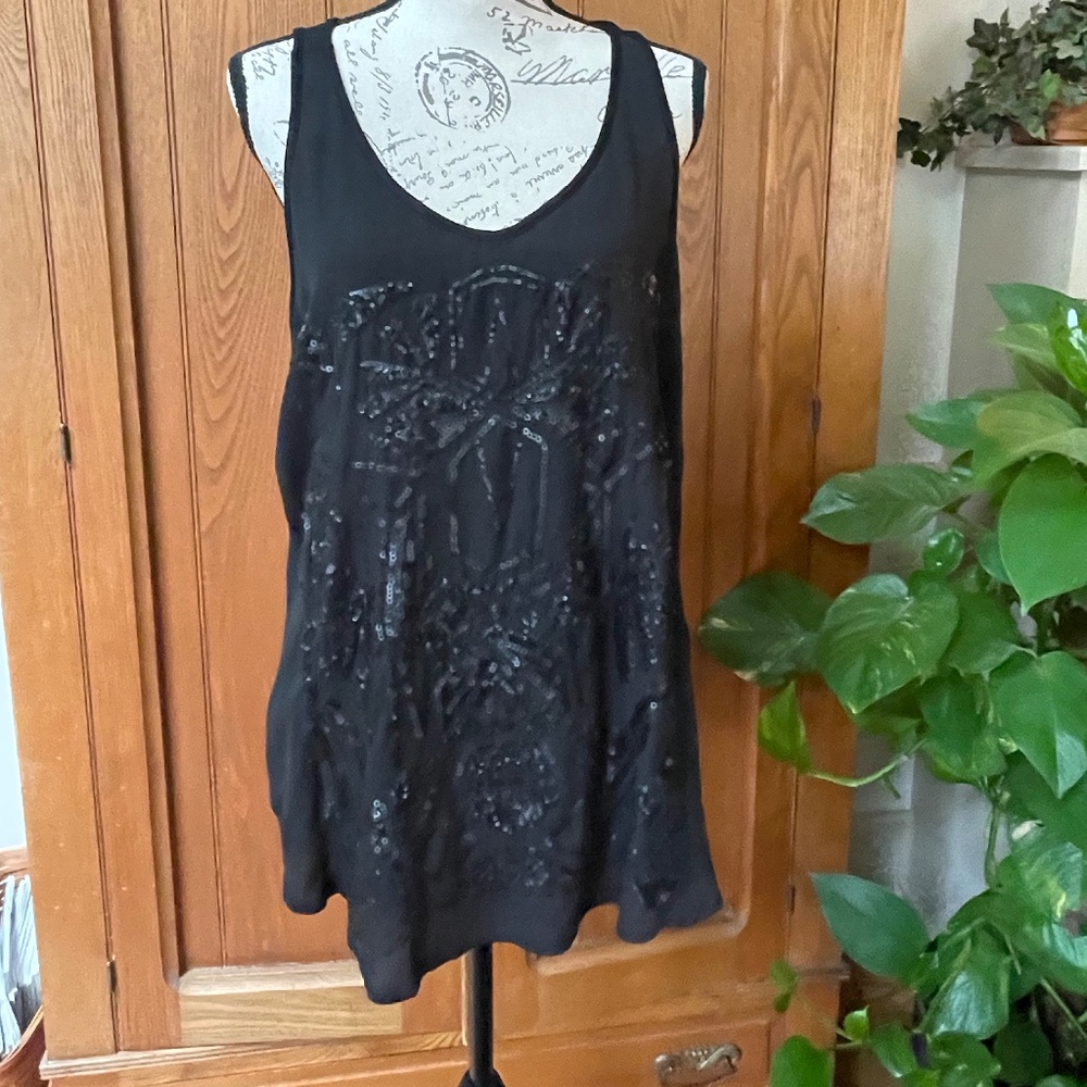 Mossimo sequined top NWOT